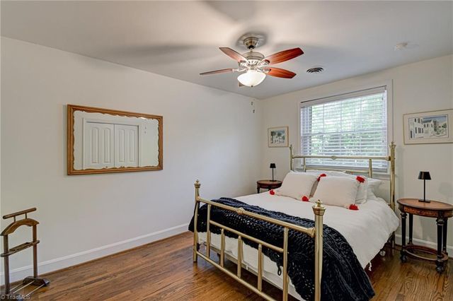 2832 Kensington Road, Winston-salem, NC 27106