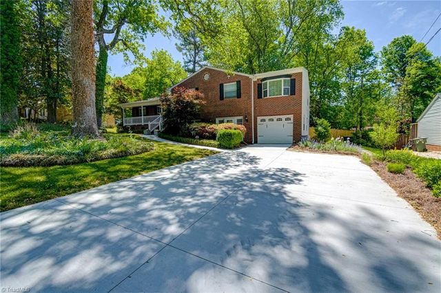 2832 Kensington Road, Winston-salem, NC 27106