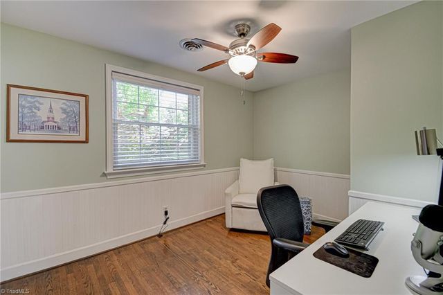 2832 Kensington Road, Winston-salem, NC 27106