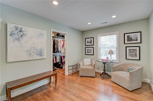 2832 Kensington Road, Winston-salem, NC 27106