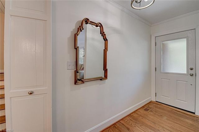 2832 Kensington Road, Winston-salem, NC 27106