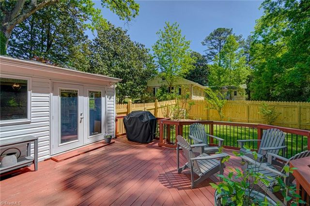 2832 Kensington Road, Winston-salem, NC 27106