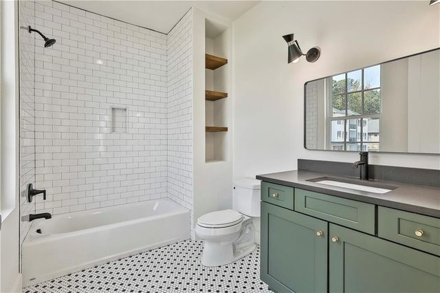 940 Laurel Brooke Avenue, Peachtree City, GA 30269