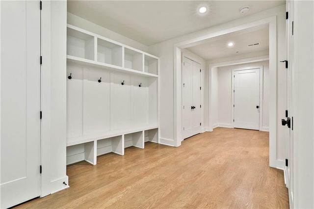 940 Laurel Brooke Avenue, Peachtree City, GA 30269