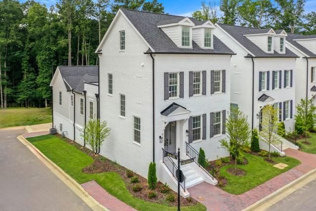 940 Laurel Brooke Avenue, Peachtree City, GA 30269