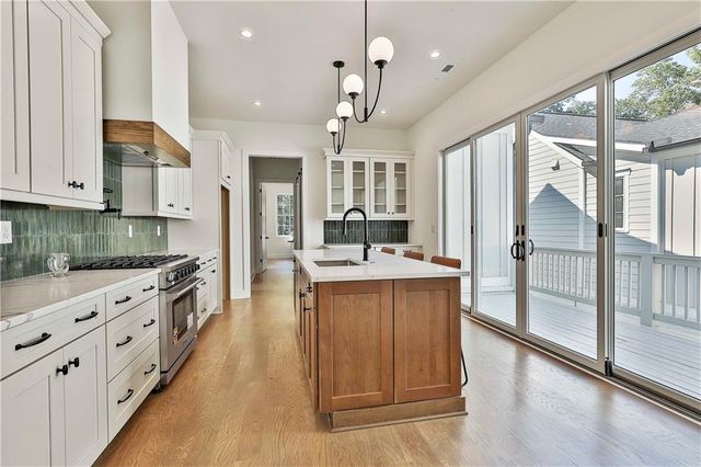 940 Laurel Brooke Avenue, Peachtree City, GA 30269