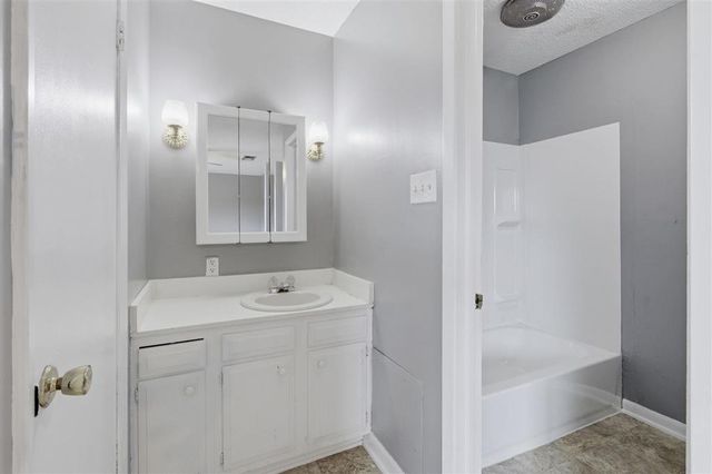 2715 Saint Francis Street, Sulphur, LA 70663