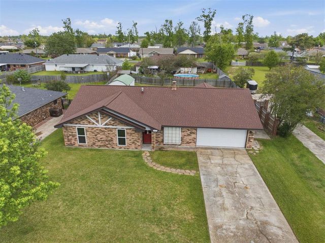 2715 Saint Francis Street, Sulphur, LA 70663