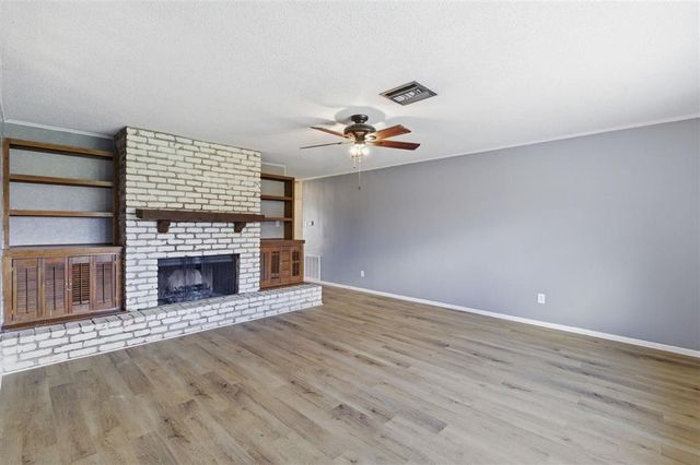 2715 Saint Francis Street, Sulphur, LA 70663