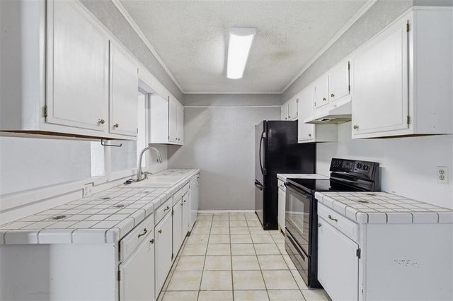 2715 Saint Francis Street, Sulphur, LA 70663