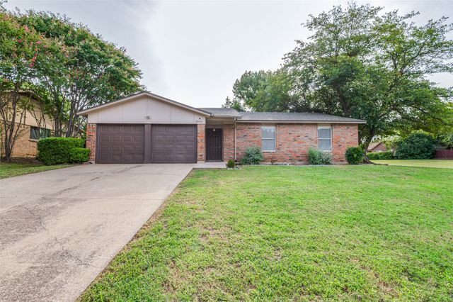 2046 Sheriff Drive, Grand Prairie, TX 75051