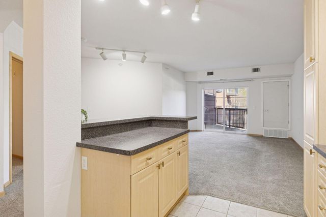 1800 Graham Avenue 325, Saint Paul, MN 55116