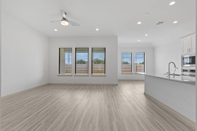 2307 Poseidon Street, League City, TX 77573