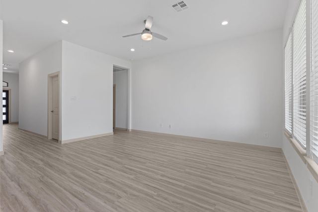 2307 Poseidon Street, League City, TX 77573