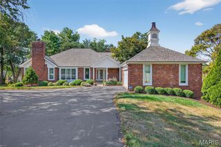 605 Aspen Ridge Court, Chesterfield, MO 63017
