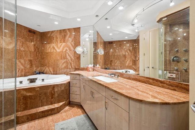 1100 N LAKE SHORE Drive 7B, Chicago, IL 60611