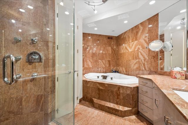 1100 N LAKE SHORE Drive 7B, Chicago, IL 60611