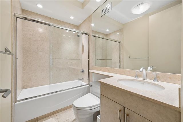 1100 N LAKE SHORE Drive 7B, Chicago, IL 60611