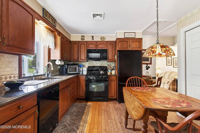 385 Prospect Avenue, Little Silver, NJ 07739