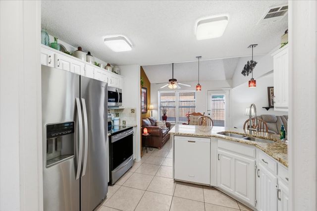 2118 Artherfield Drive, Carrollton, TX 75006