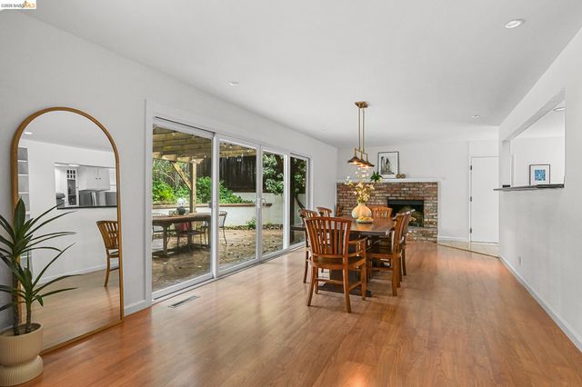 4139 Laguna Ave, Oakland, CA 94602
