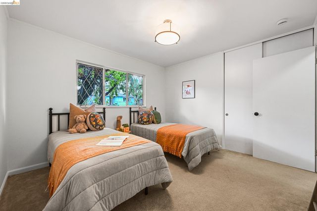 4139 Laguna Ave, Oakland, CA 94602