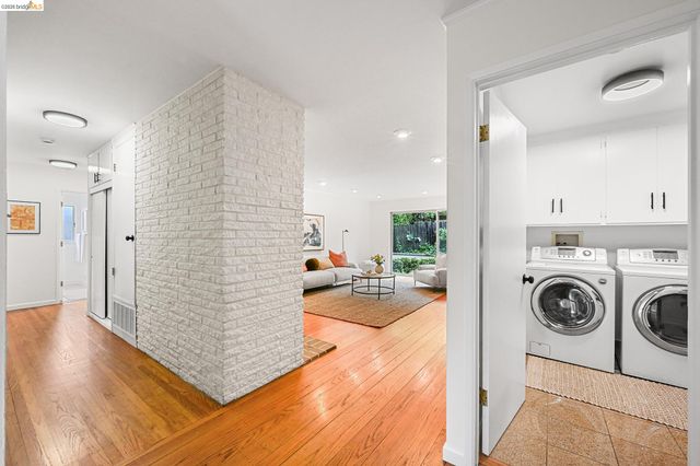 4139 Laguna Ave, Oakland, CA 94602