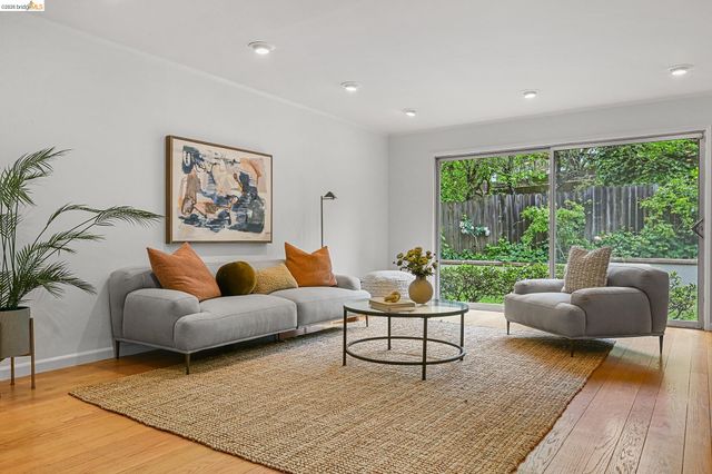 4139 Laguna Ave, Oakland, CA 94602