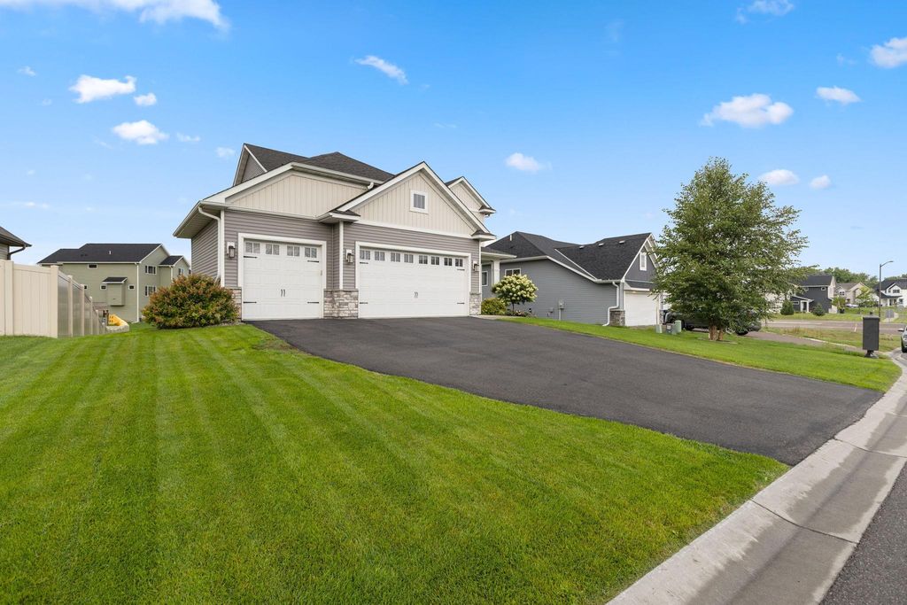 17925 Eventide Way, Lakeville, MN 55044 — photo 2
