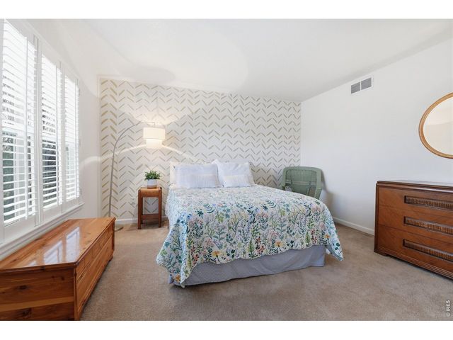 5822 Oak Meadows Blvd, Firestone, CO 80504