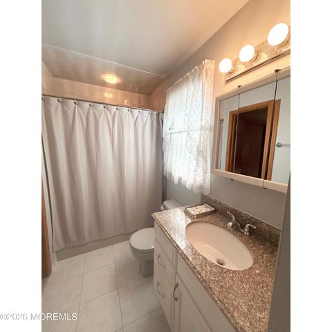 511 Pinecroft Drive, Brick, NJ 08723