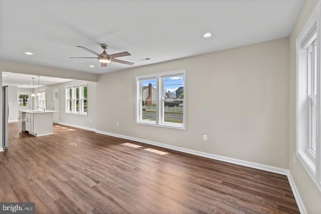 14 MONTROSE RD, Pasadena, MD 21122