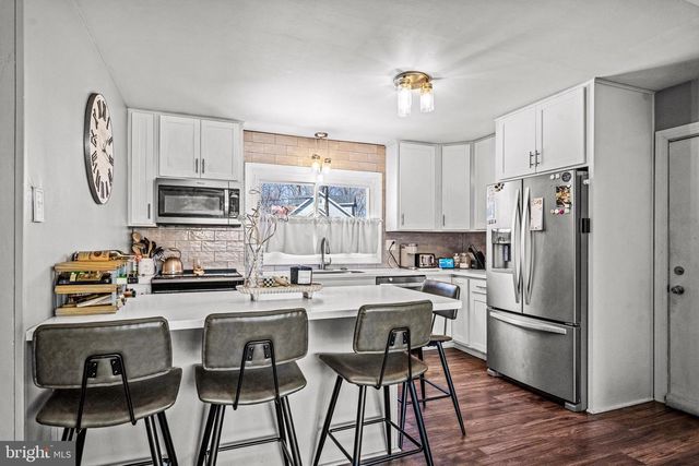 221 CHESTNUT STREET, Runnemede, NJ 08078