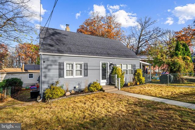 221 CHESTNUT STREET, Runnemede, NJ 08078