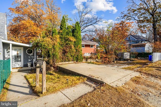 221 CHESTNUT STREET, Runnemede, NJ 08078
