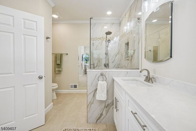 47 Gatehouse Rd, Bedminster Twp., NJ 07921