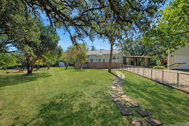 1102 Mendelin, San Antonio, TX 78260