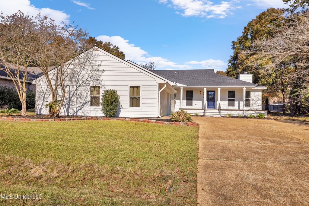 8828 Manoo Place, Diamondhead, MS 39525