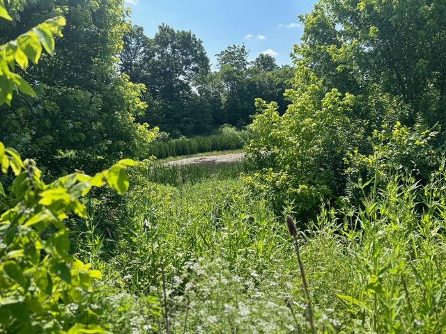 148 Cemetery Road B, Paris, KY 40361