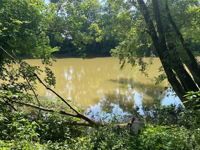 148 Cemetery Road B, Paris, KY 40361