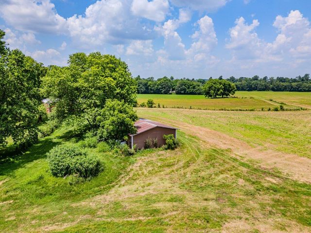 148 Cemetery Road B, Paris, KY 40361