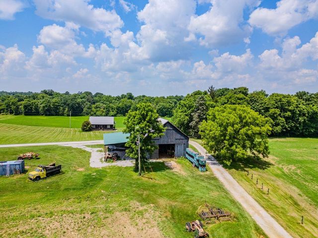 148 Cemetery Road B, Paris, KY 40361