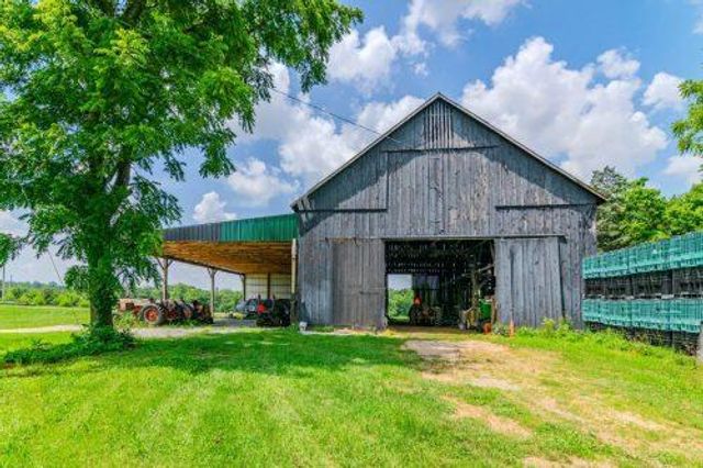 148 Cemetery Road B, Paris, KY 40361