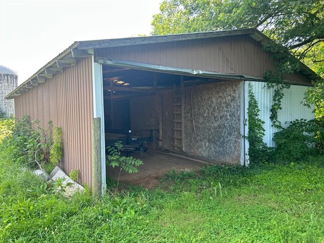 148 Cemetery Road B, Paris, KY 40361