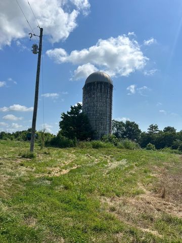 148 Cemetery Road B, Paris, KY 40361