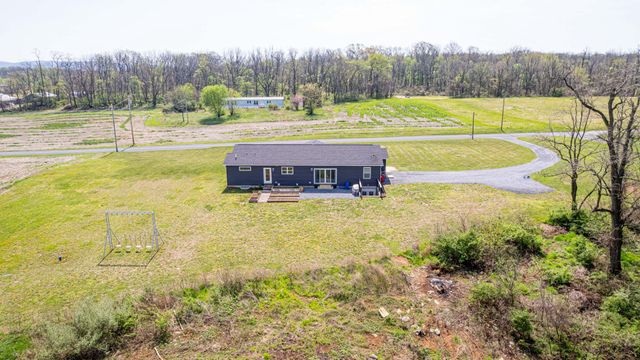 6261 SHELLER ROAD, Chambersburg, PA 17202
