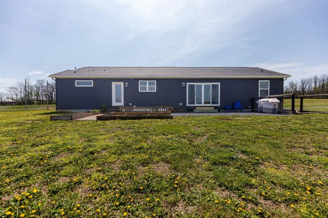 6261 SHELLER ROAD, Chambersburg, PA 17202