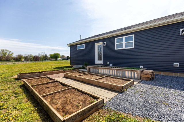 6261 SHELLER ROAD, Chambersburg, PA 17202