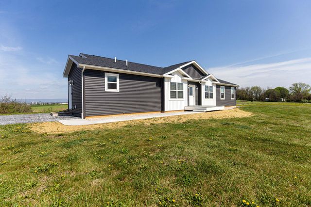 6261 SHELLER ROAD, Chambersburg, PA 17202
