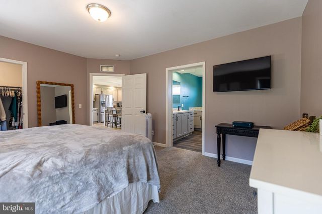 6261 SHELLER ROAD, Chambersburg, PA 17202